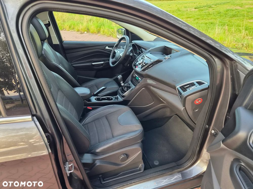 Ford Kuga 2.0 TDCi 4x4 Titanium - 7