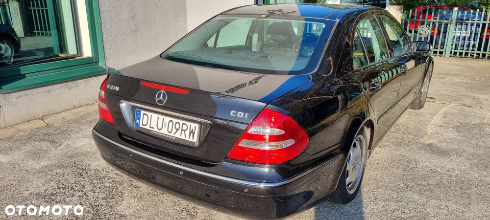 Mercedes-Benz Klasa E - 6