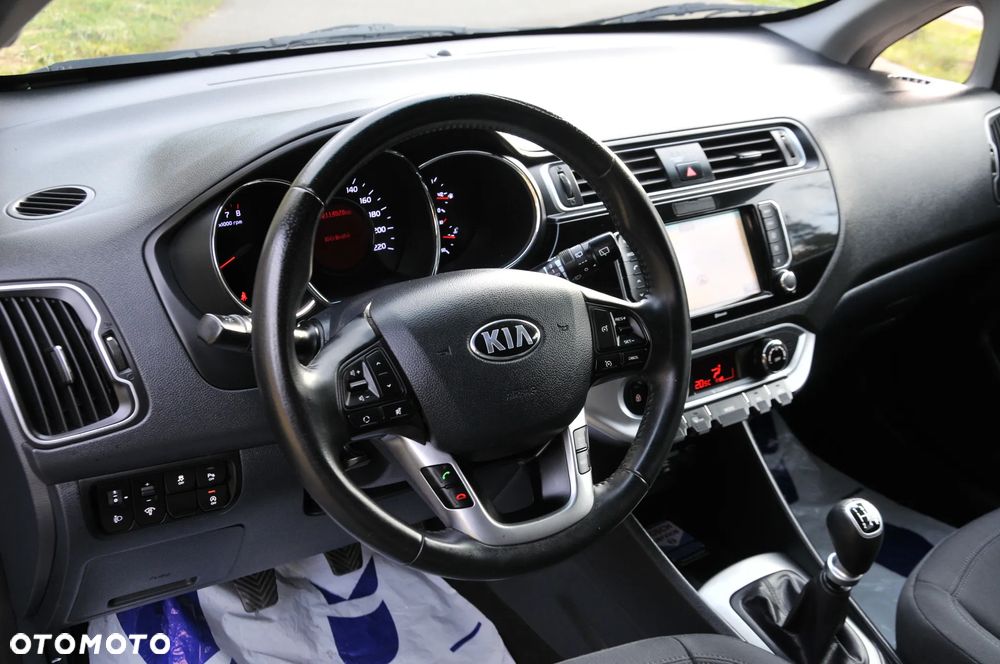 Kia Rio - 20