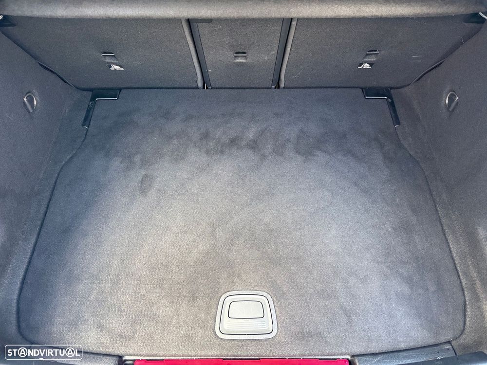 Mercedes-Benz A 200 AMG Line - 26