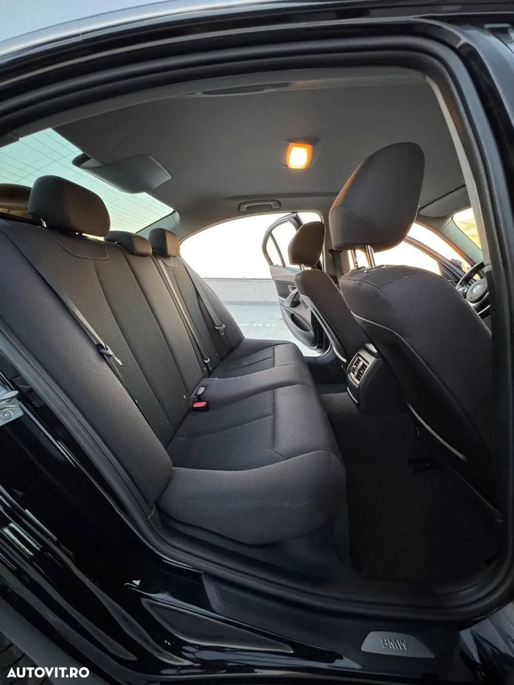 BMW Seria 3 320d Efficient Dynamic Edition Aut. Luxury Line - 9