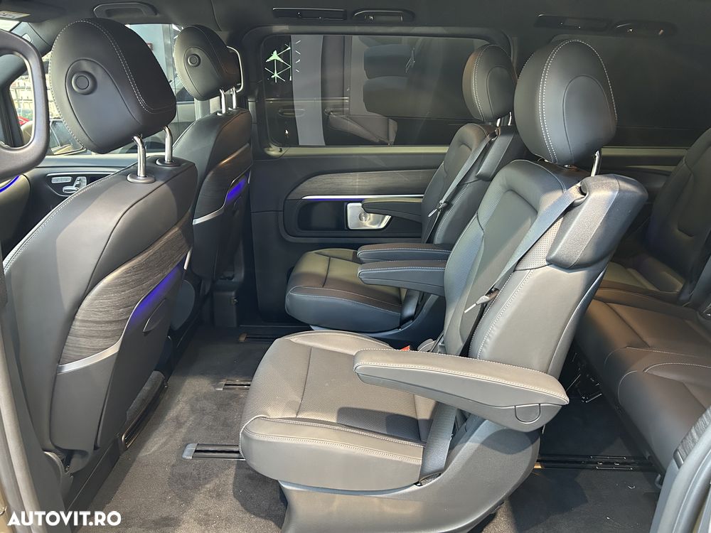 Mercedes-Benz V 300 d Extralang 4Matic 9G-TRONIC Exclusive - 9
