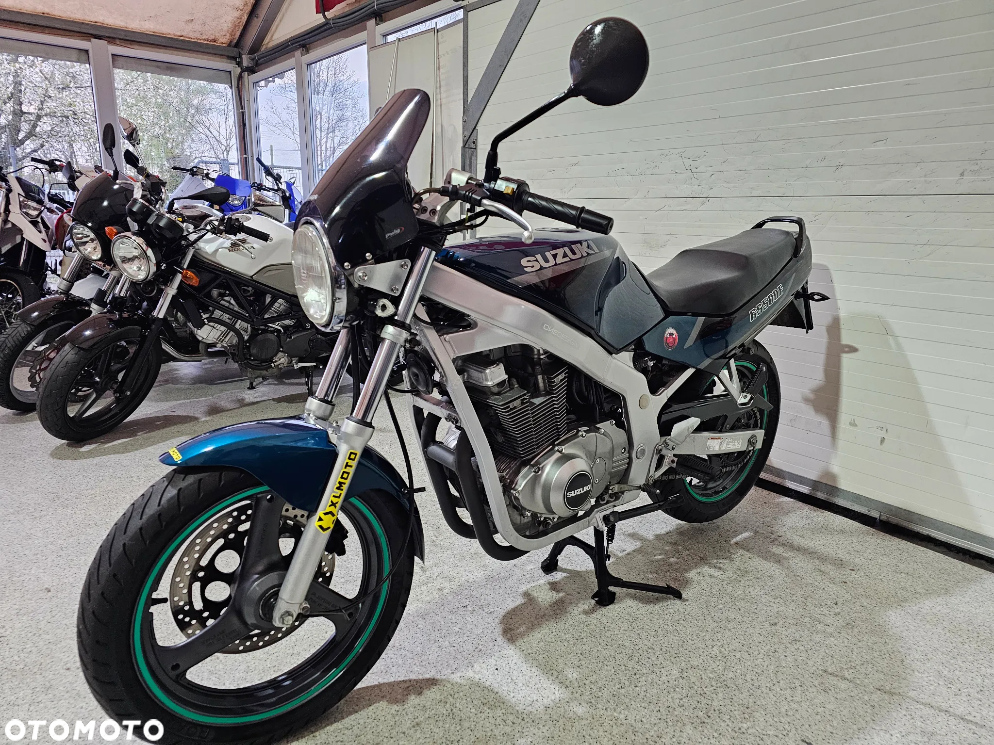 Suzuki GS - 12