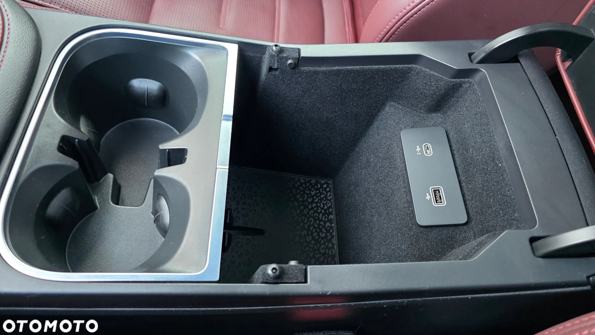 Jaguar E-Pace P250 AWD R-Dynamic Black - 15