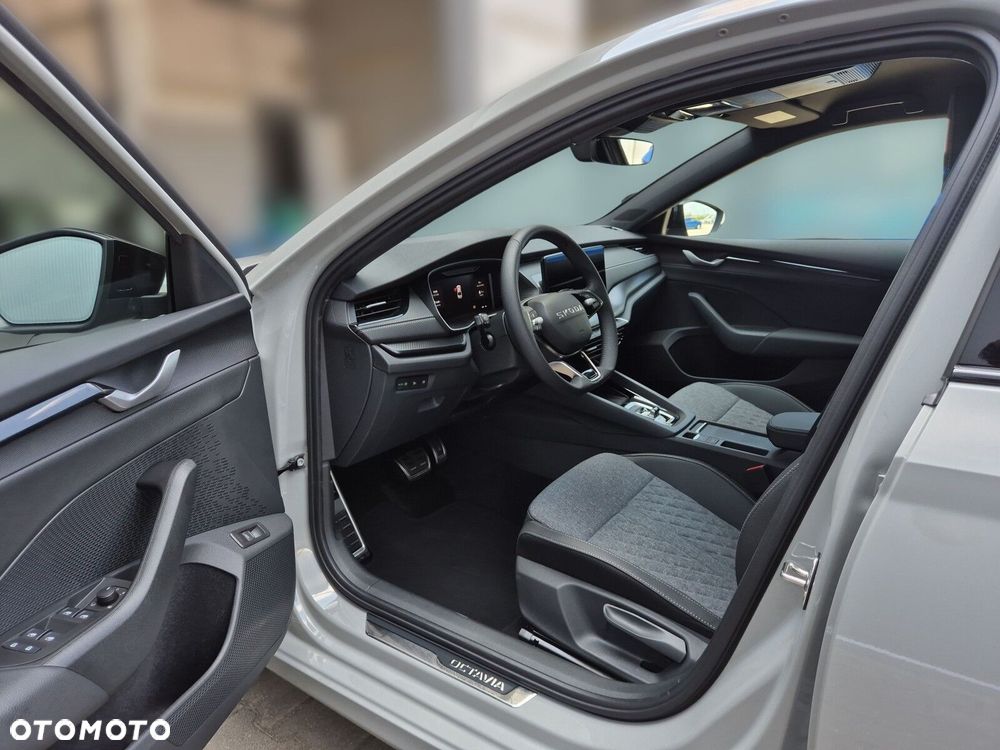 Skoda Octavia 2.0 TDI Sportline DSG - 14