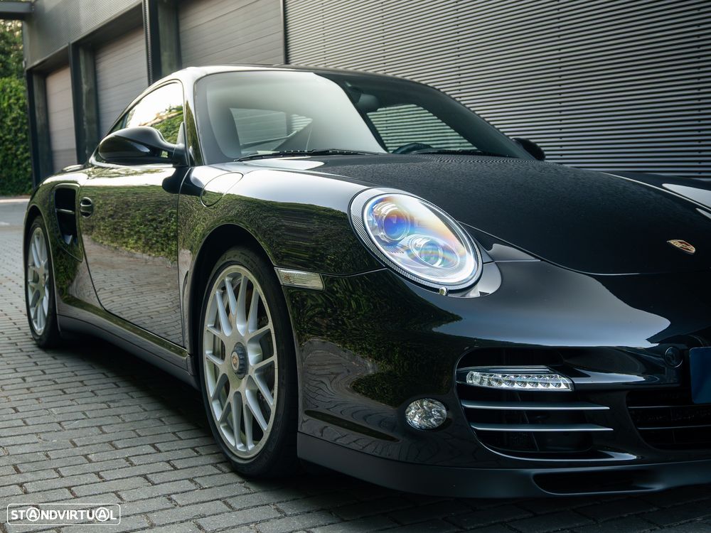 Porsche 911 (997) Turbo S PDK - 13