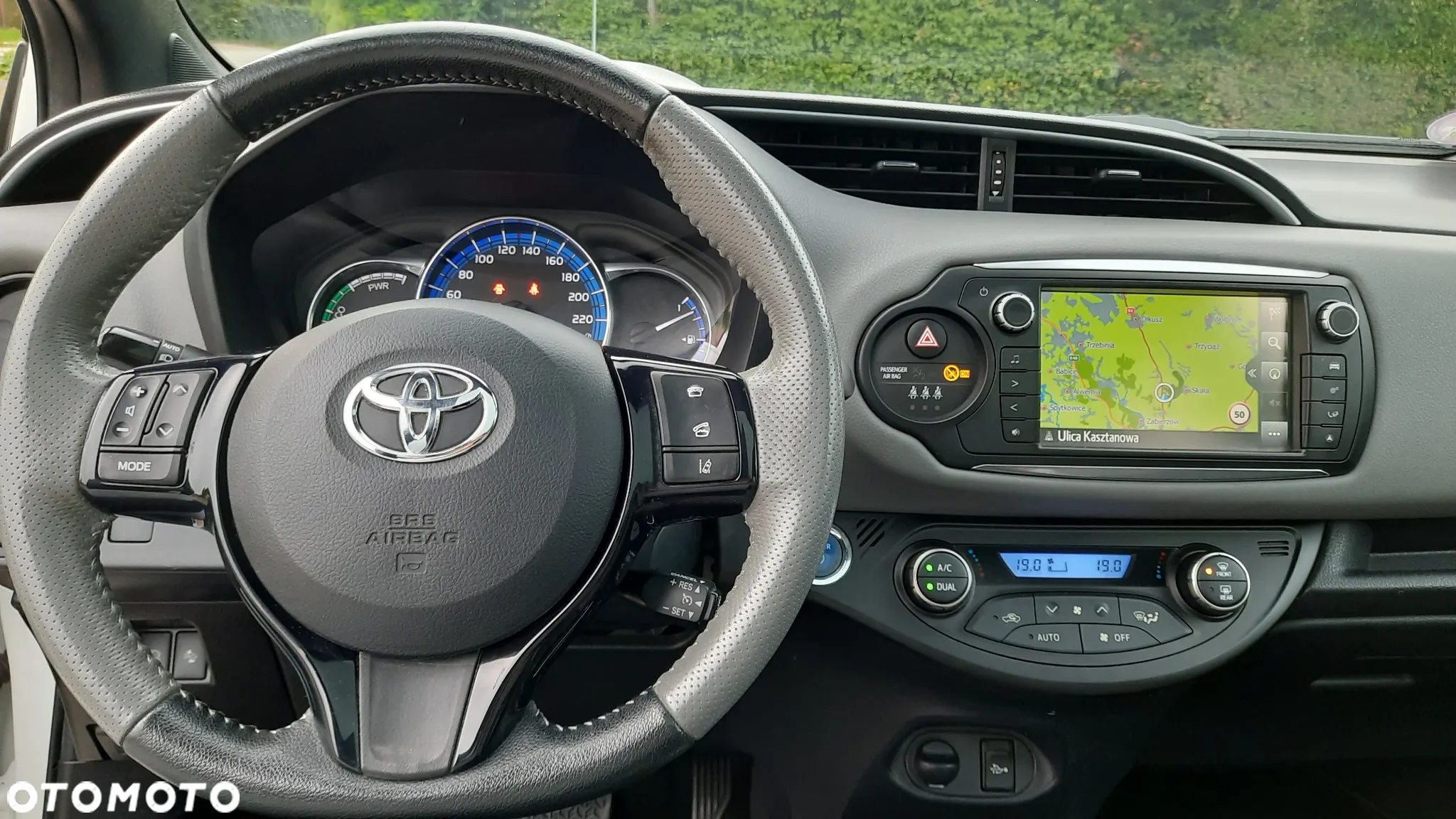 Toyota Yaris Hybrid 1.5 VVT-i Style Selection - 36