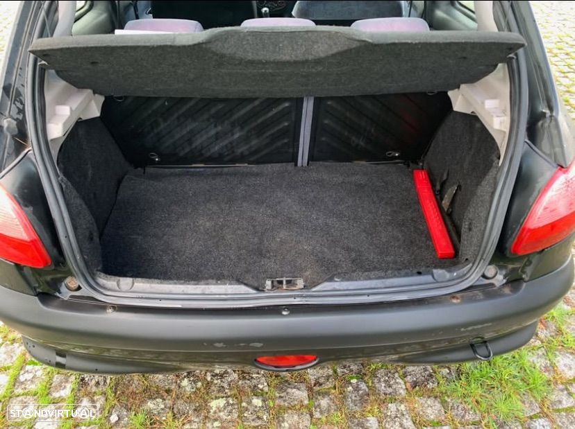 Peugeot 206 1.1 XR - 6