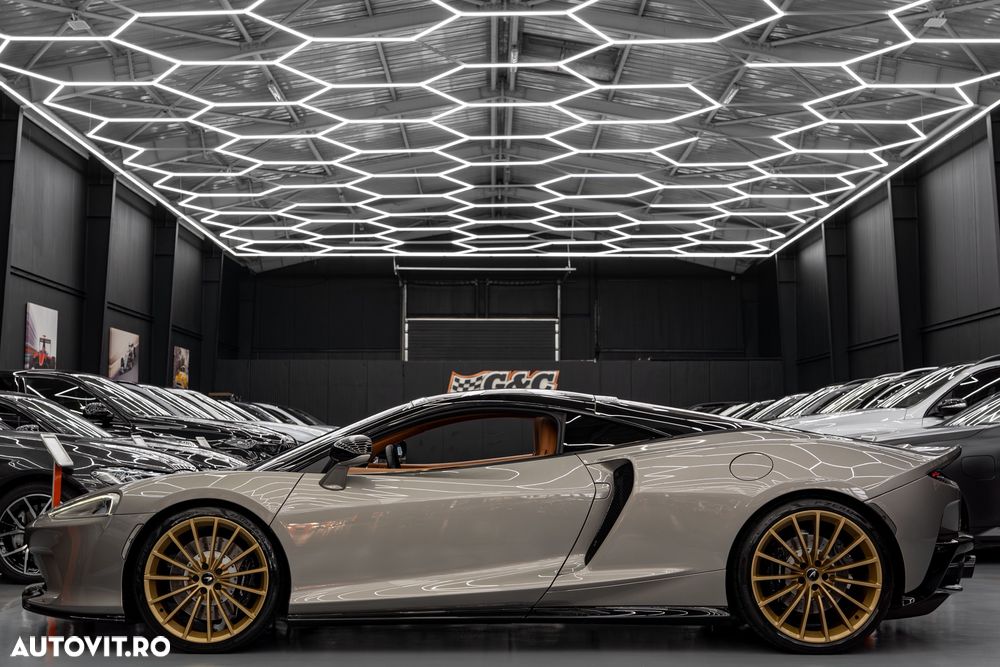 McLaren GT Standard - 27