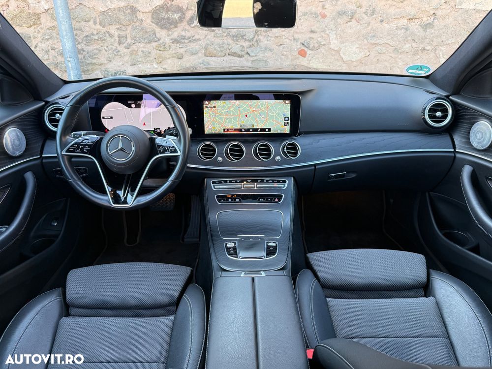 Mercedes-Benz E 300 de 9G-TRONIC AMG Line - 11
