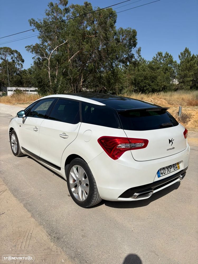 Citroën DS5 2.0 HDi Hy4 So Chic CMP6 102g - 3