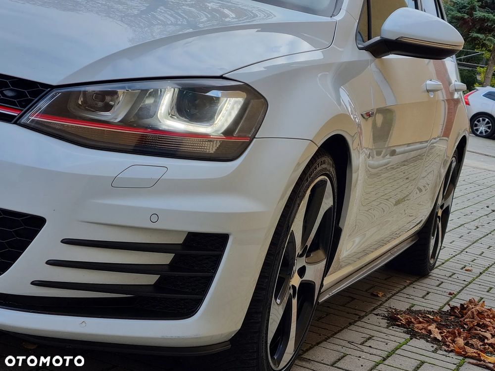 Volkswagen Golf VII 2.0 TSI BMT GTI - 9