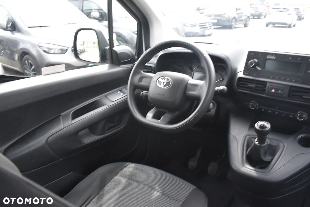 Toyota Proace City Verso Long 1.5 D-4D Business - 22