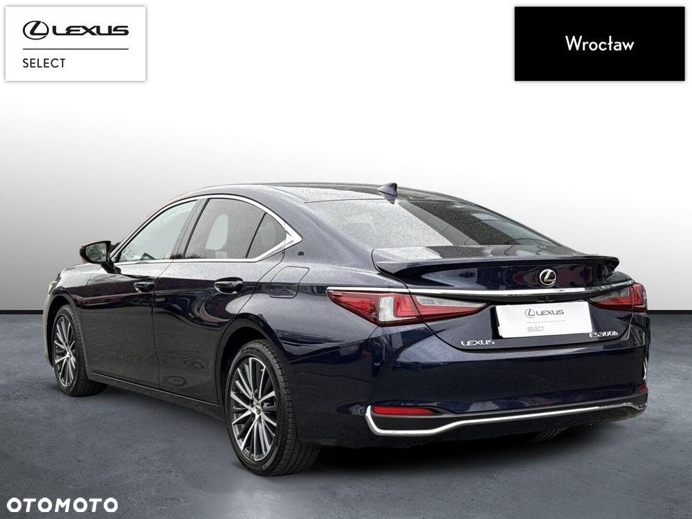 Lexus ES 300h Business Edition - 4
