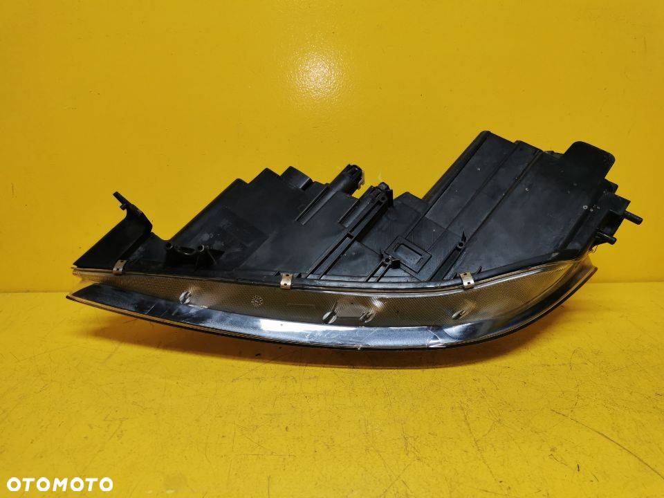 MAZDA 6 GG LAMPA PRAWA PRZOD 02-05 - 6