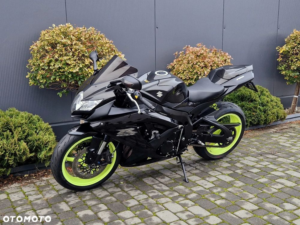 Suzuki GSX-R - 4