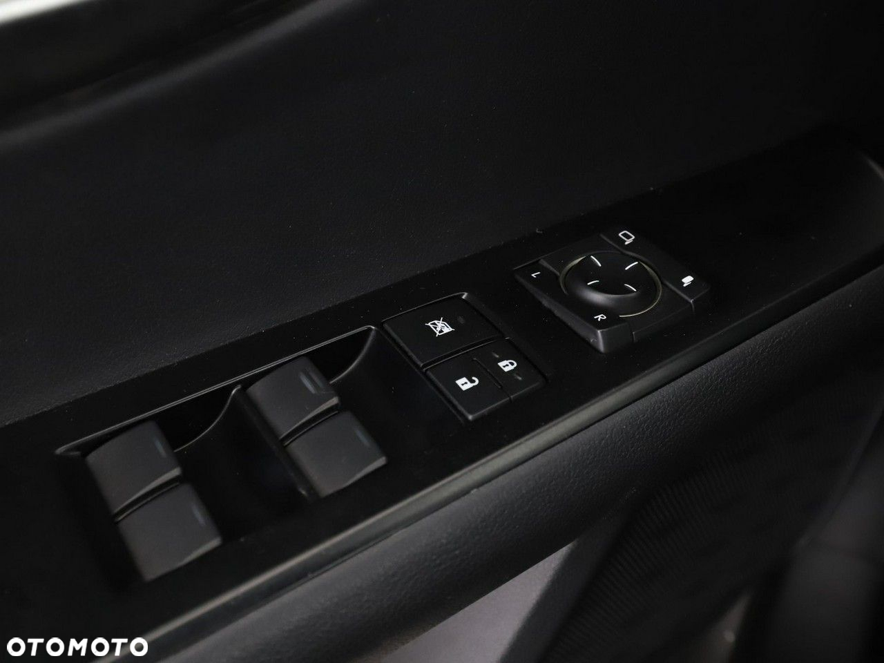 Lexus UX 200 GPF Business 2WD - 35
