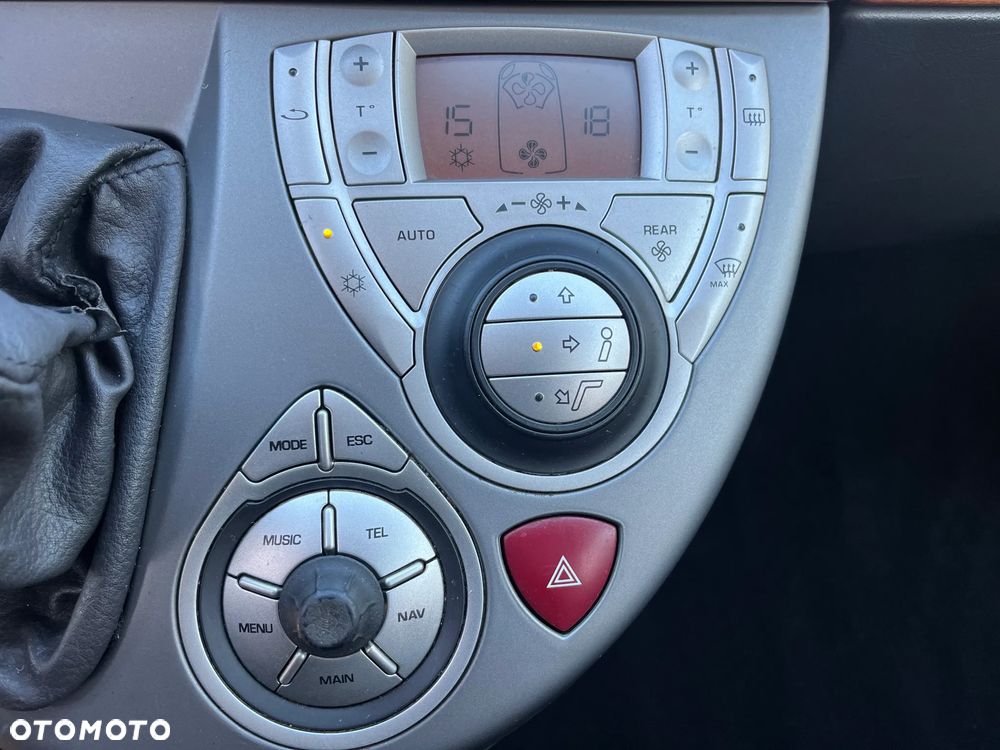 Lancia Phedra 2.0 Multijet 16v DPF Executive - 32