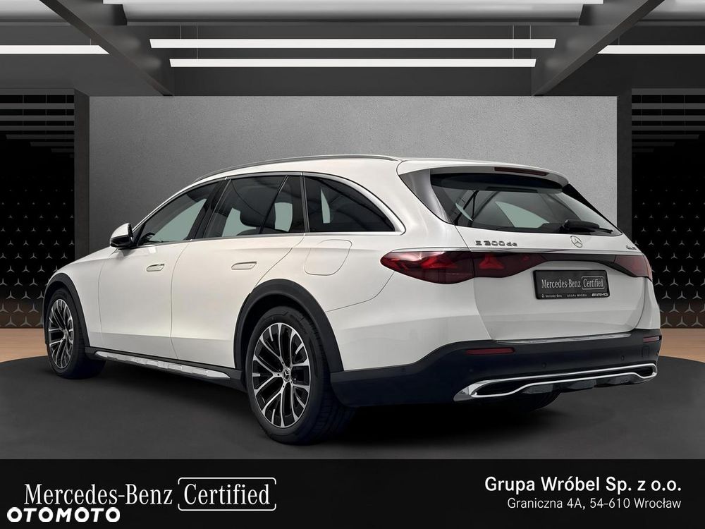 Mercedes-Benz Klasa E 300 de PHEV 4-Matic All-Terrain Avantgarde 9G-Tronic - 4