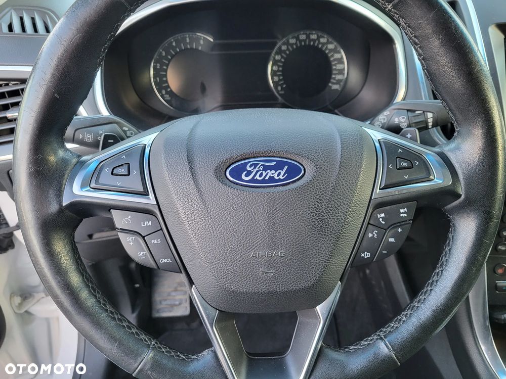 Ford Edge 2.0 TDCi Bi-Turbo 4x4 Sport - 17