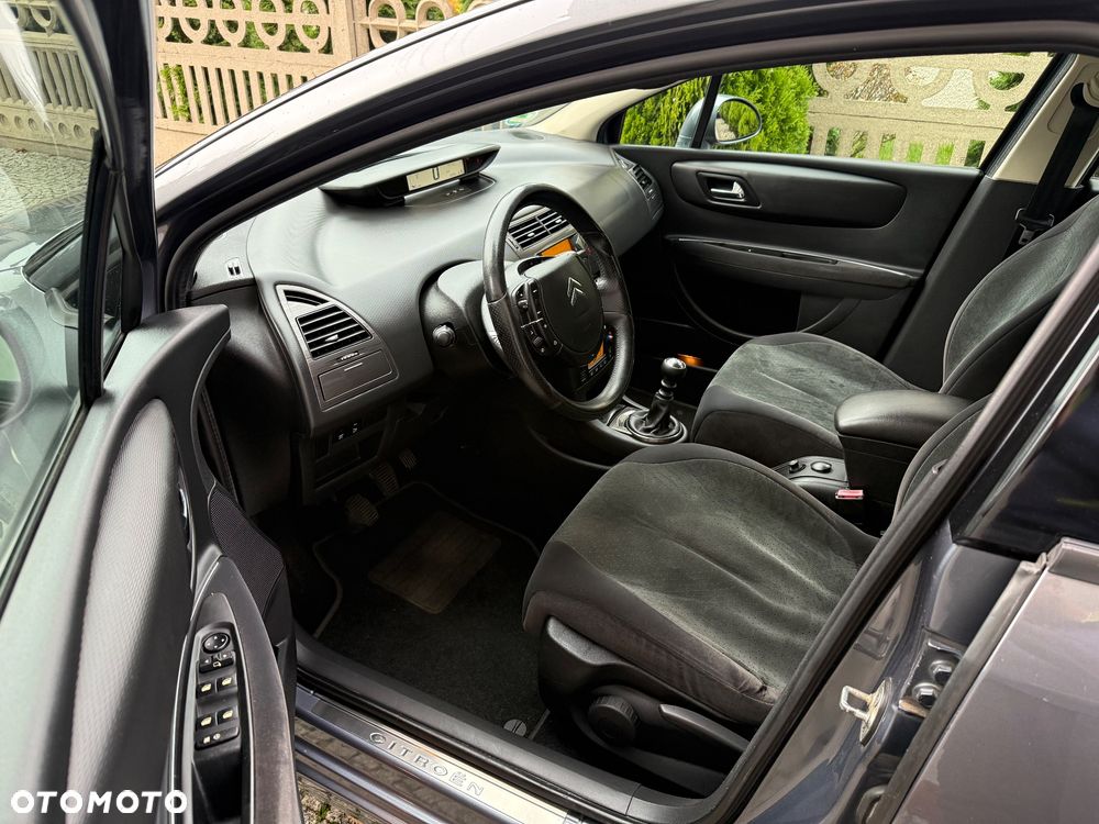 Citroën C4 2.0 HDi Exclusive - 7
