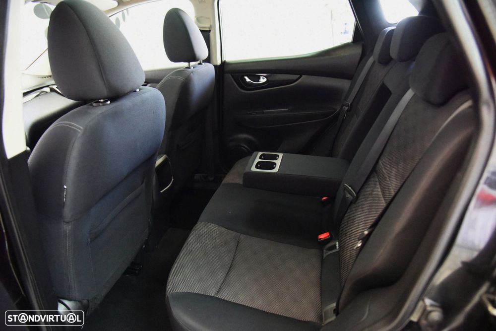 Nissan Qashqai 1.6 dCi N-Tec Xtronic - 21