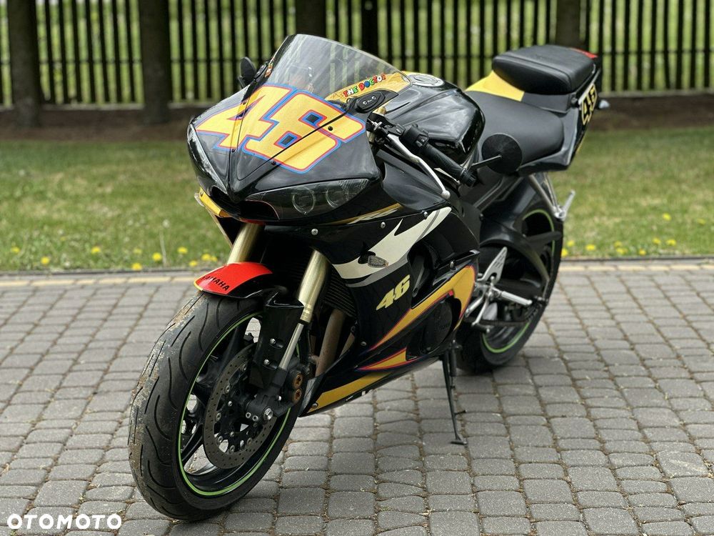 Yamaha R6 - 10