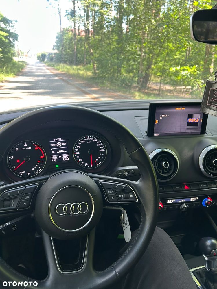 Audi A3 Limousine 30 TDI S tronic sport - 2