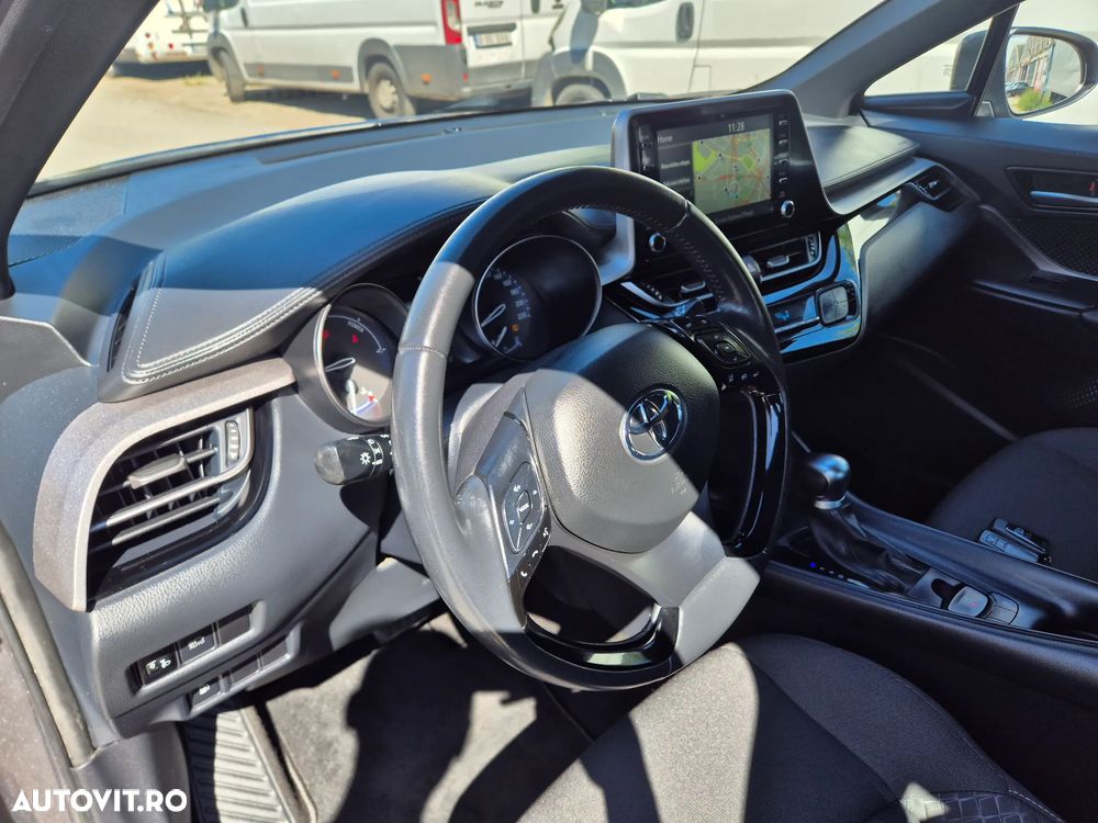 Toyota C-HR Hybrid Business-Edition - 15