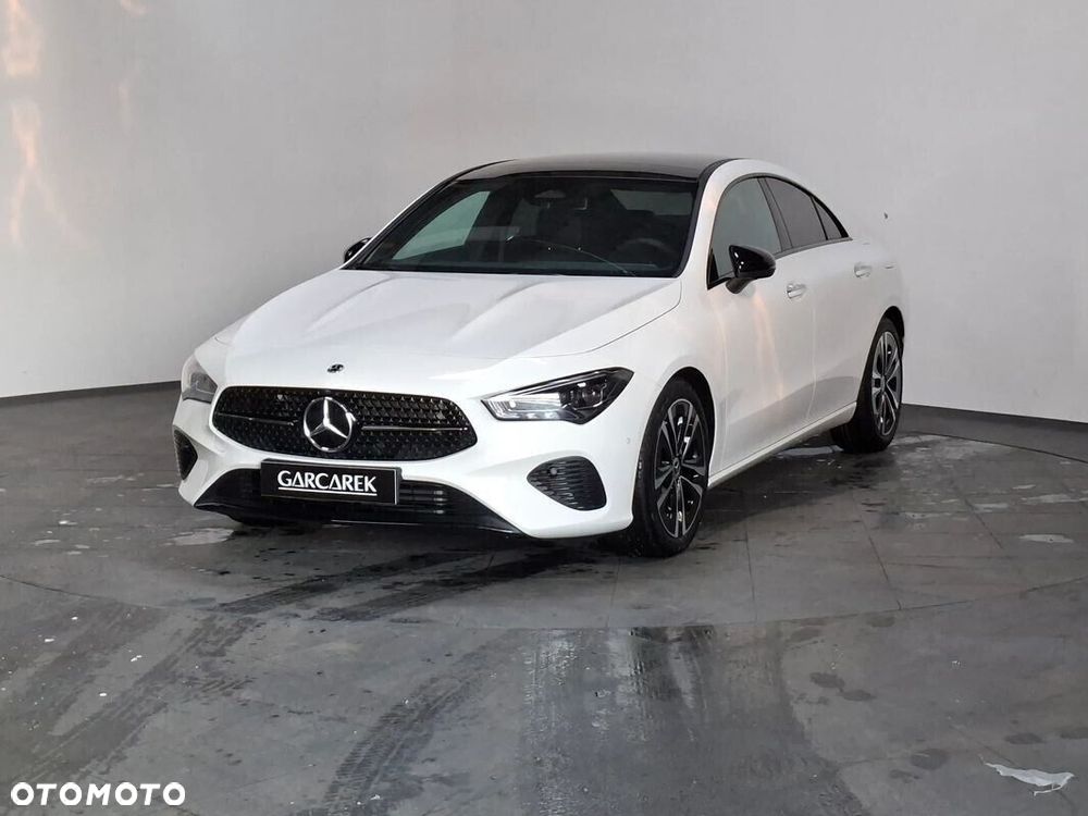 Mercedes-Benz CLA - 13