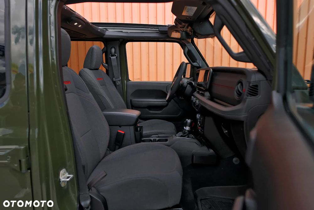 Jeep Wrangler - 25