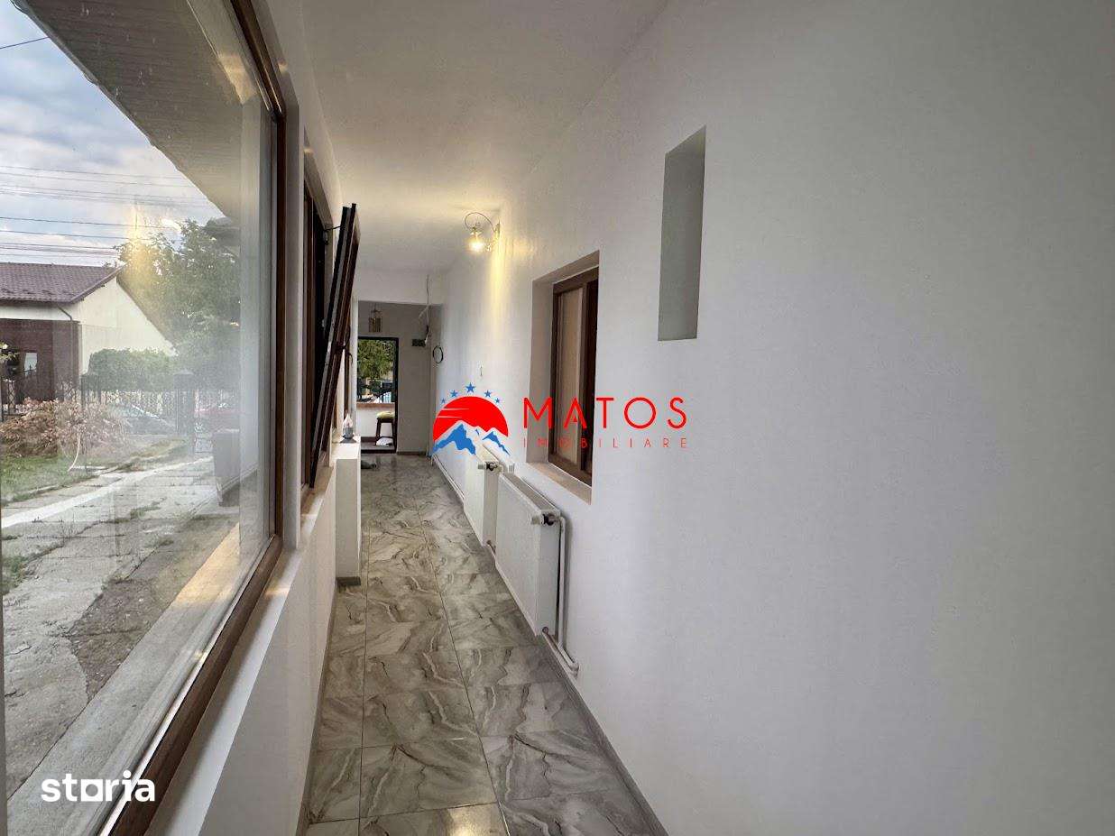 Casa de vanzare Campina, Bobalna | 5 camere, teren 384 mp - Imagine principală: 5/12