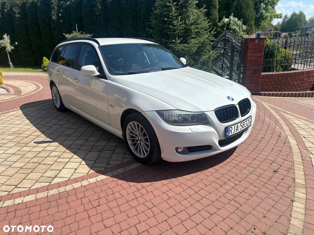 BMW Seria 3 318i - 3