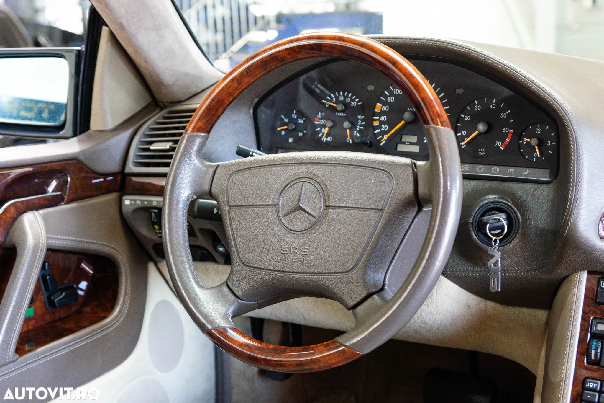 Mercedes-Benz S - 8