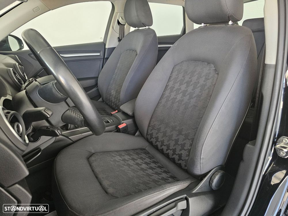 Audi A3 Sportback 1.6 TDI Attraction Ultra - 32
