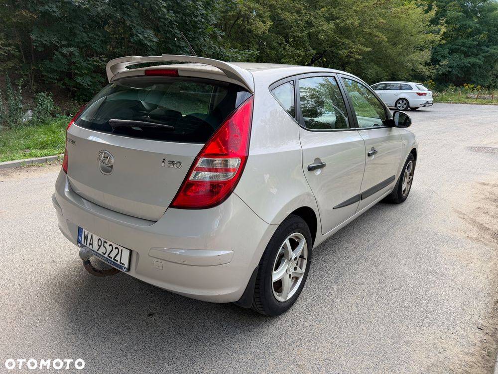 Hyundai i30 1.6 Classic + - 5