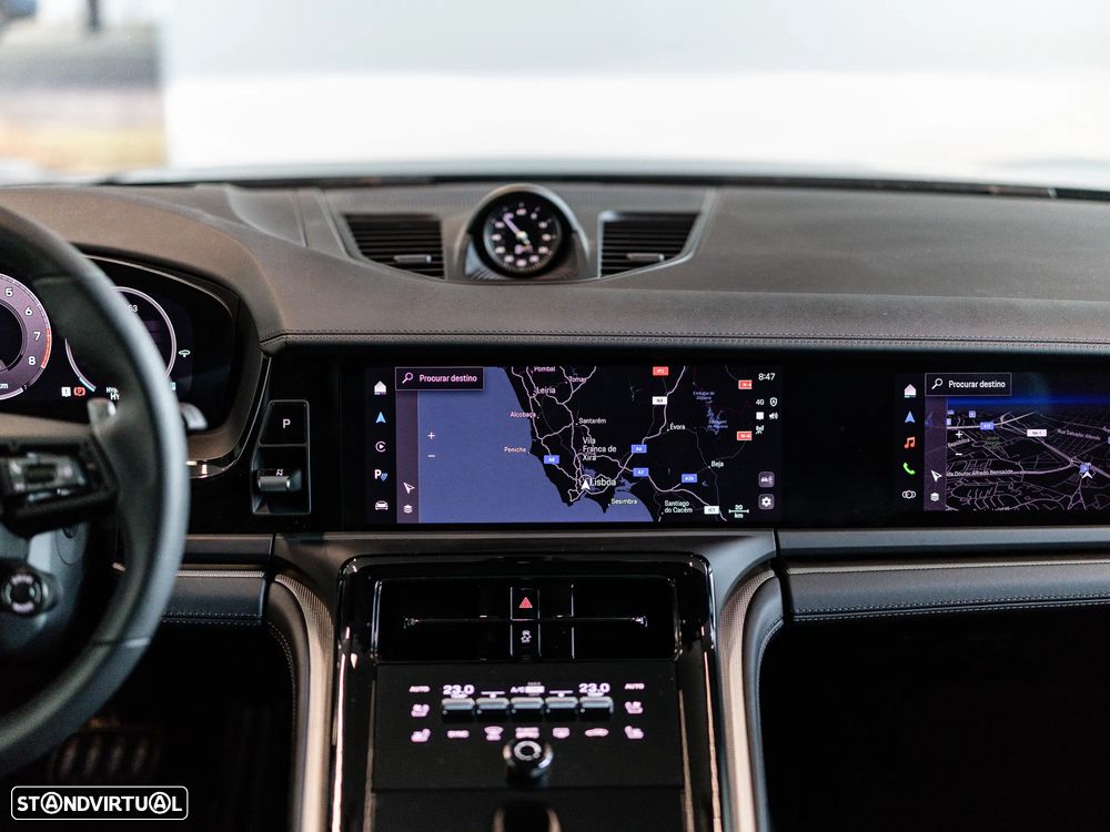 Porsche Panamera 4 E-Hybrid - 27