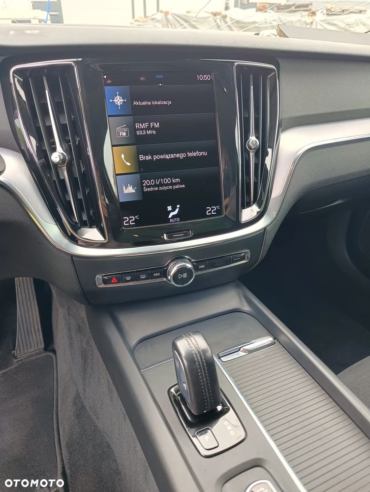 Volvo V60 B3 B Momentum - 18