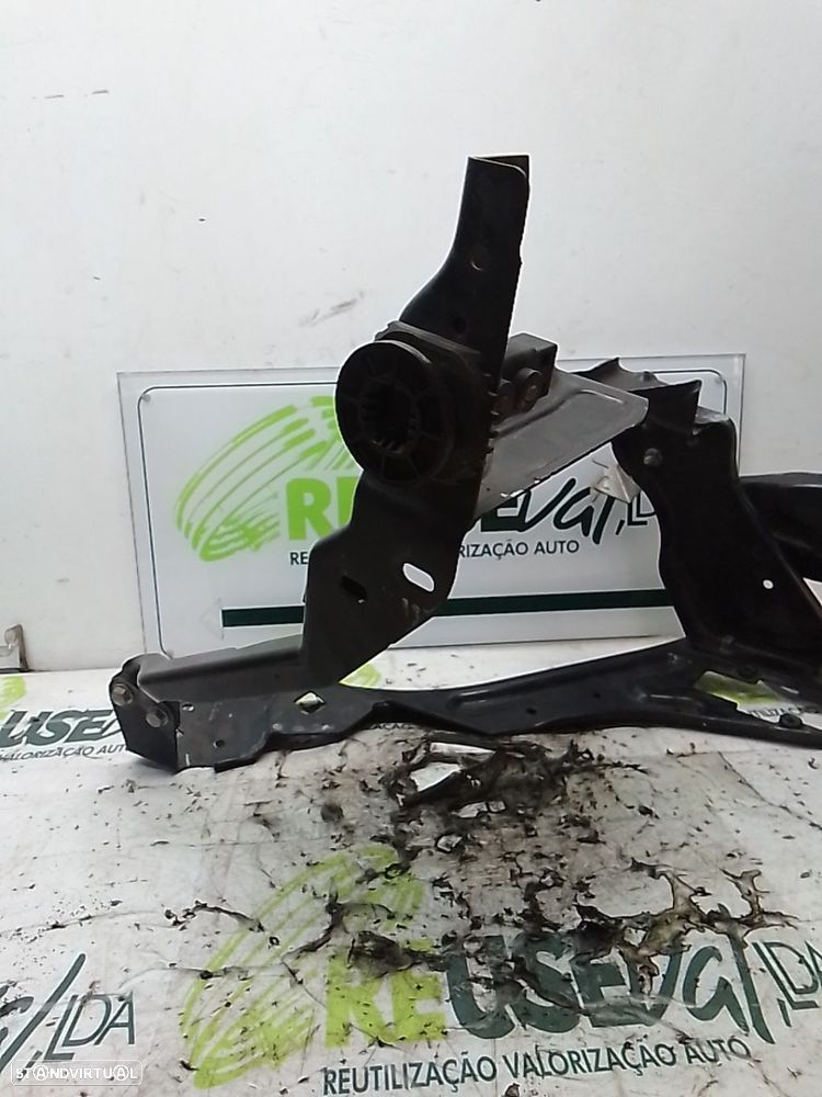 Alojamento /Suporte Da Ótica Esq Mercedes-Benz C-Class (W204) - 3