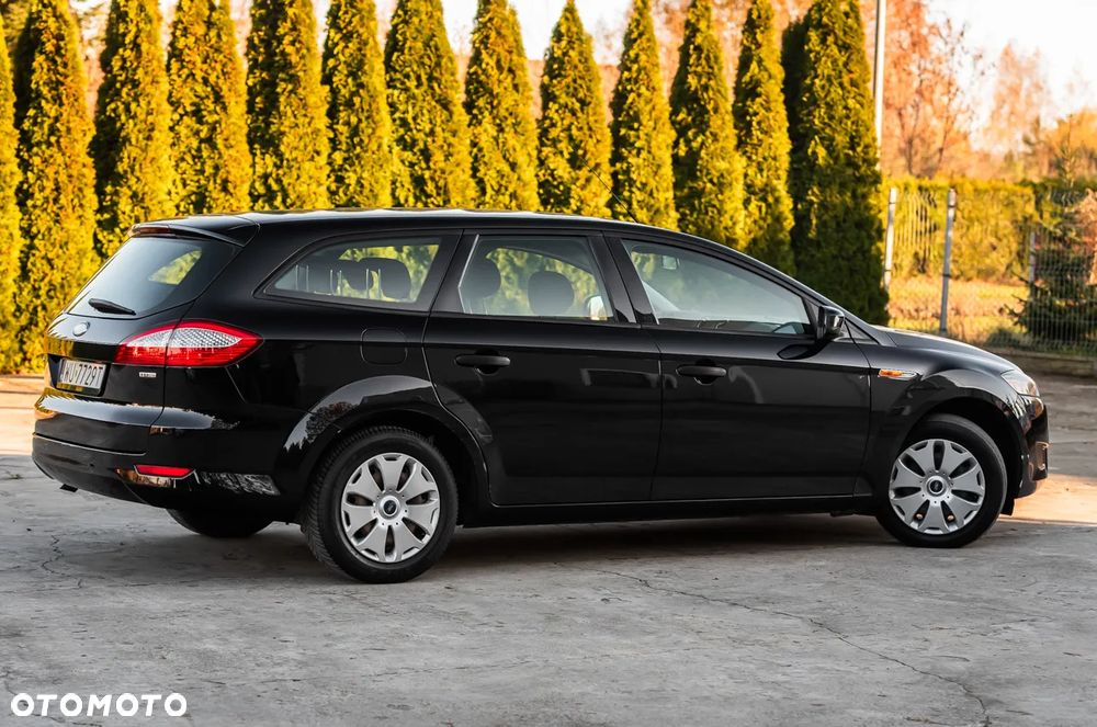 Ford Mondeo 2.0 TDCi Ambiente - 14