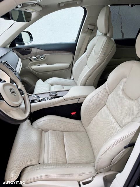 Volvo XC 90 - 8