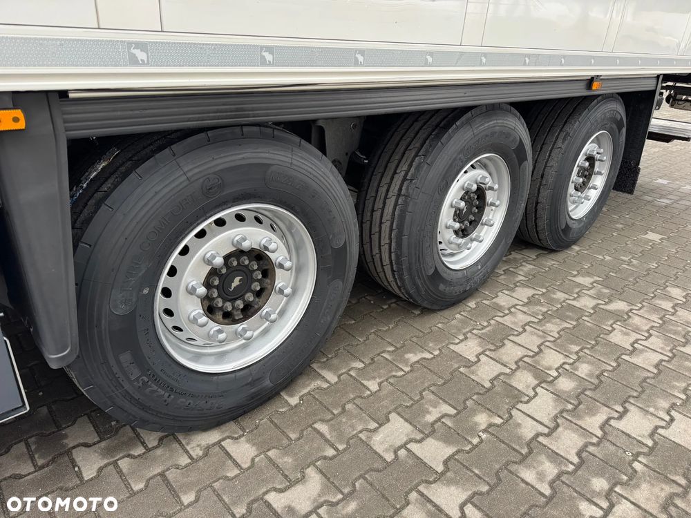 Schmitz Cargobull Chłodnia,Doppelstock, Carrier Vector 1550, Winda ZEPRO - 24