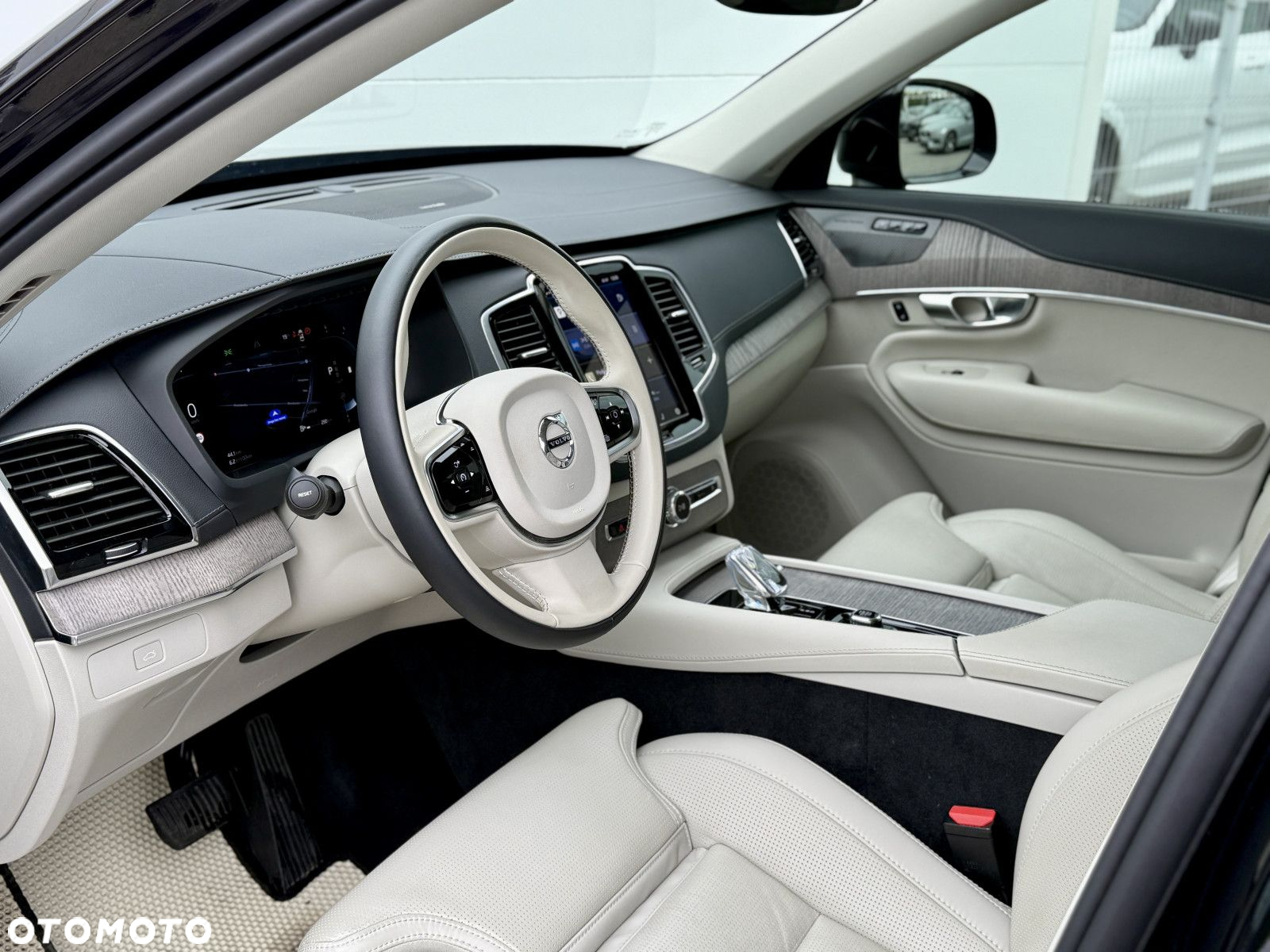 Volvo XC 90 - 10