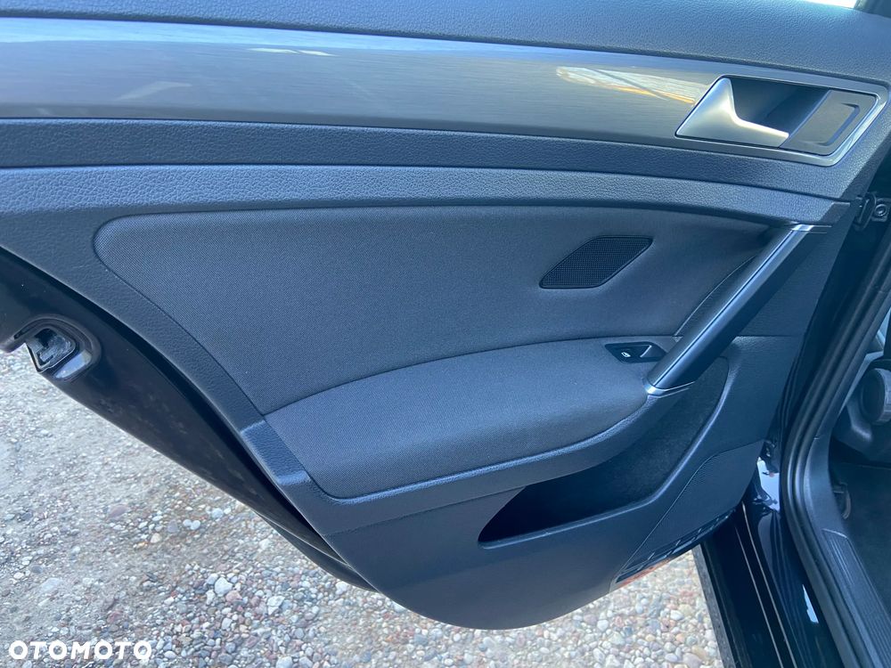 Volkswagen Golf 1.6 TDI BlueMotion Technology Allstar - 38