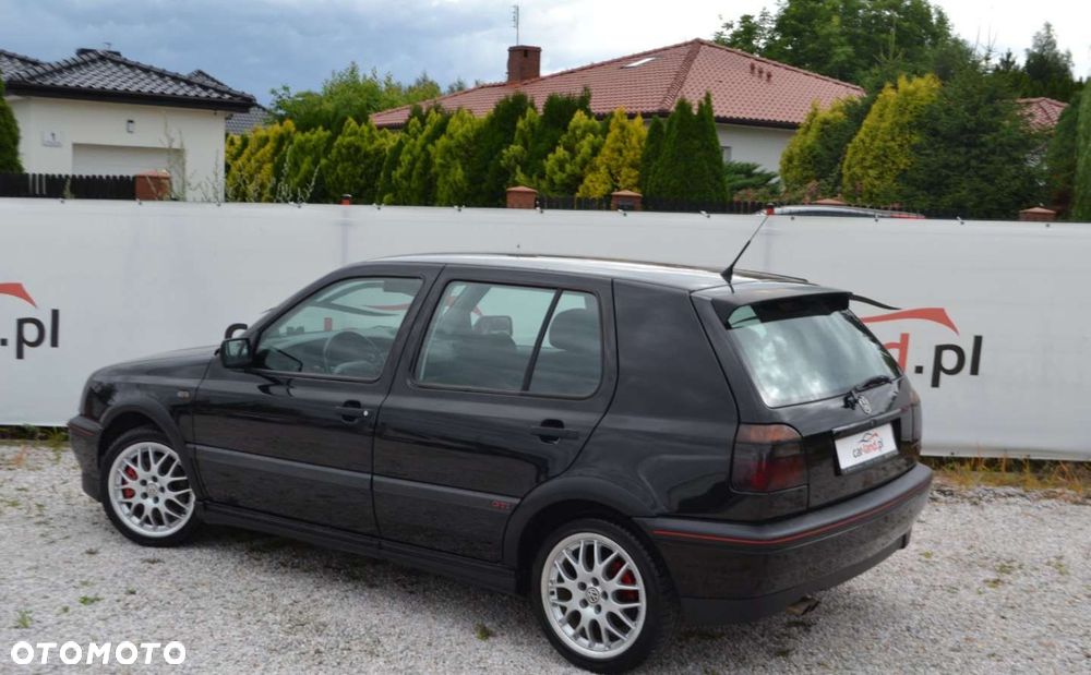 Volkswagen Golf - 9