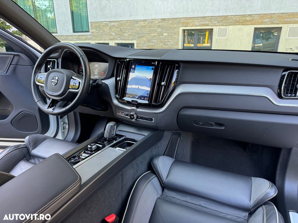 Volvo XC 60 B5 D AWD Geartronic RDesign - 27
