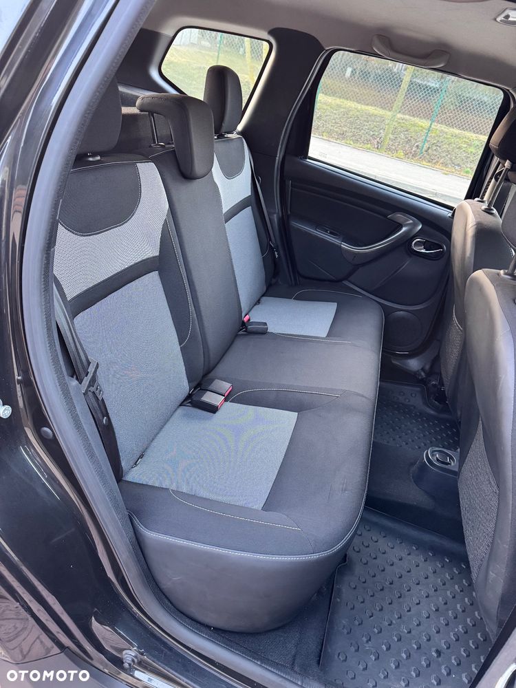 Dacia Duster 1.6 SCe Laureate S&S - 12