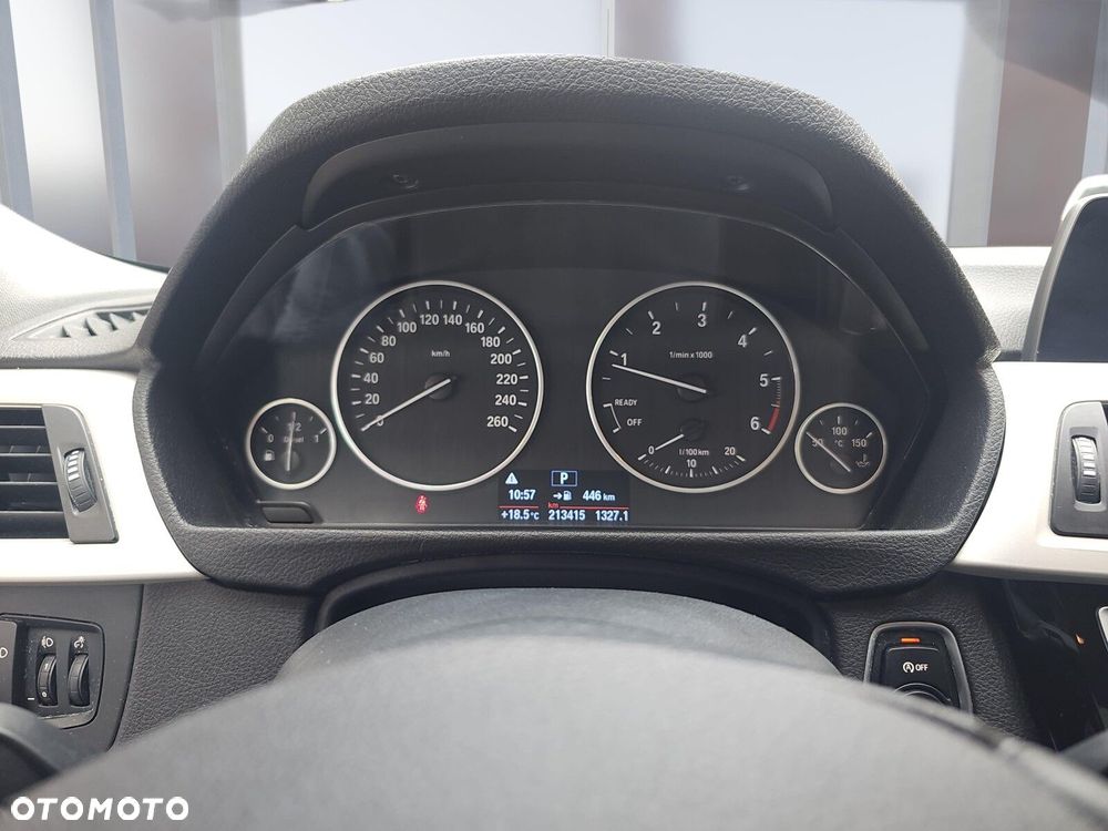 BMW Seria 3 318d - 15