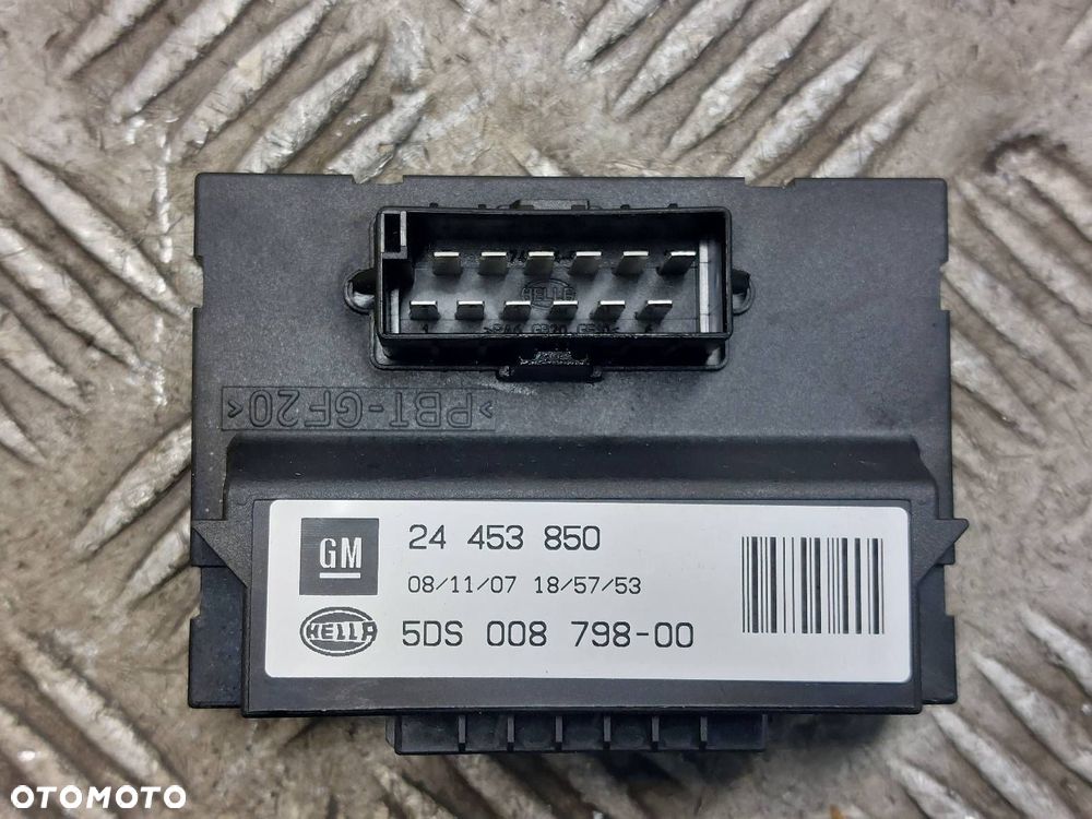 MODUŁ HAKA OPEL ZAFIRA B 24453850 - 1