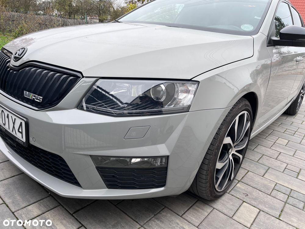 Skoda Octavia 2.0 TDI RS - 33
